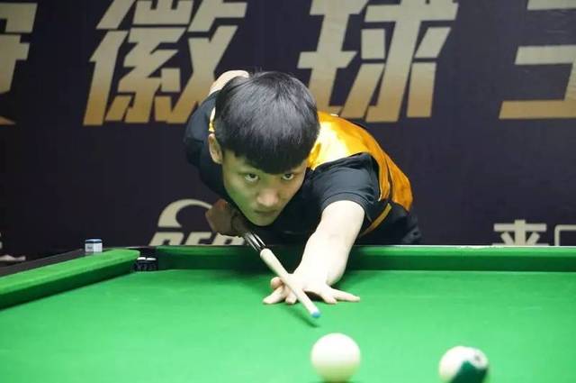 年长的冠军 年长的冠军